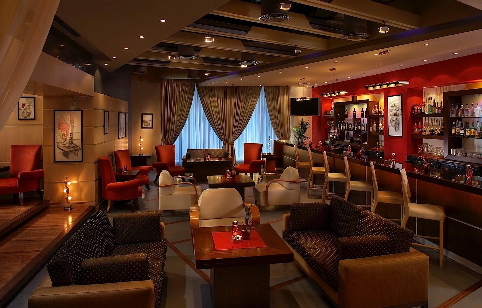 Knight Castle Hotel Dubai Luaran gambar The lounge at the airport