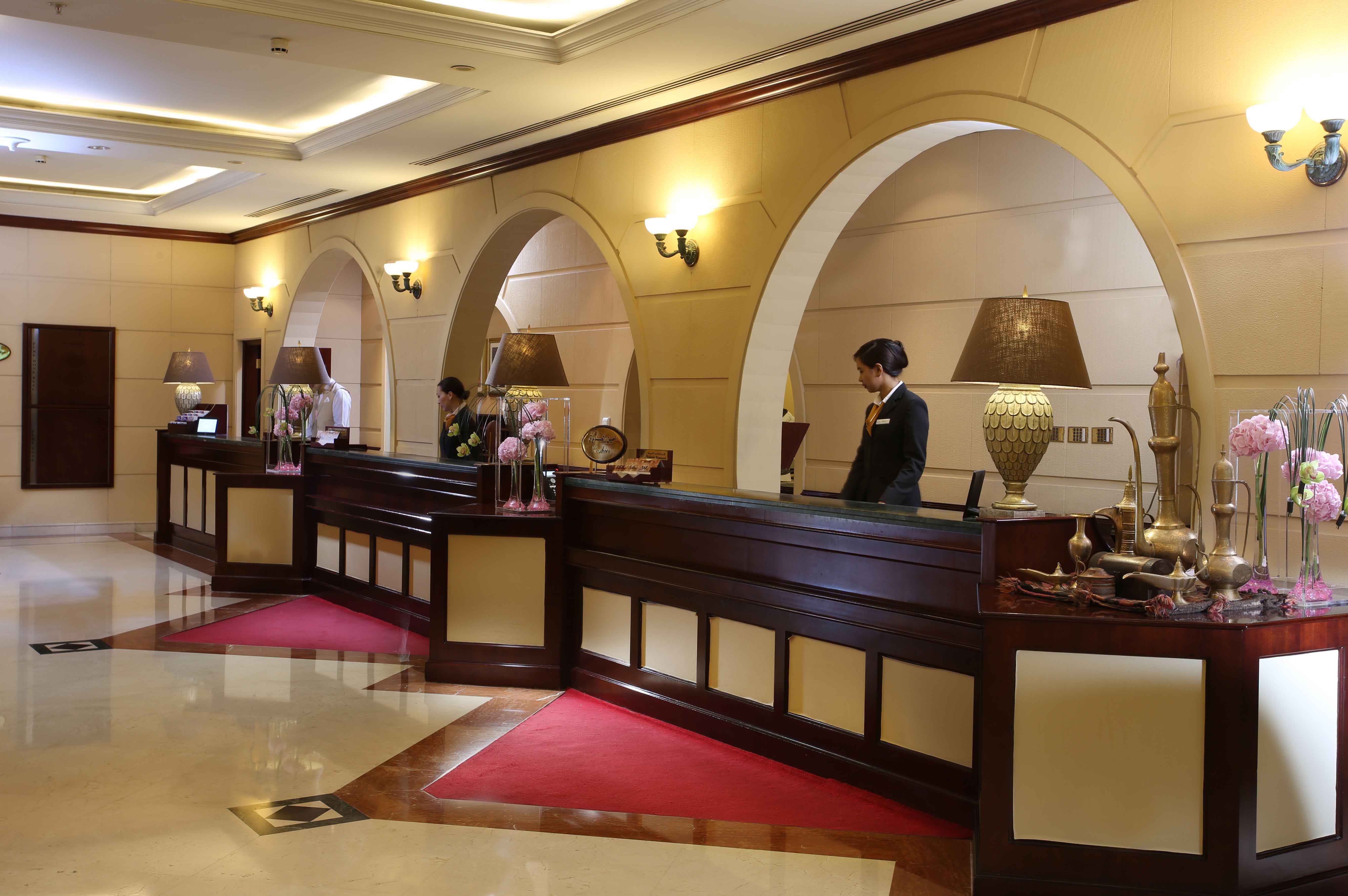 Knight Castle Hotel Dubai Luaran gambar The lobby of the hotel