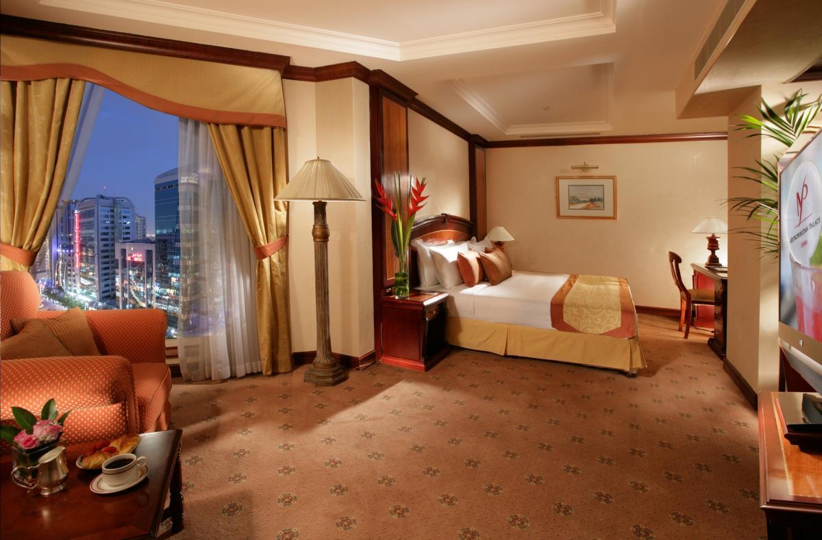 Knight Castle Hotel Dubai Luaran gambar A suite at the Conrad Hong Kong