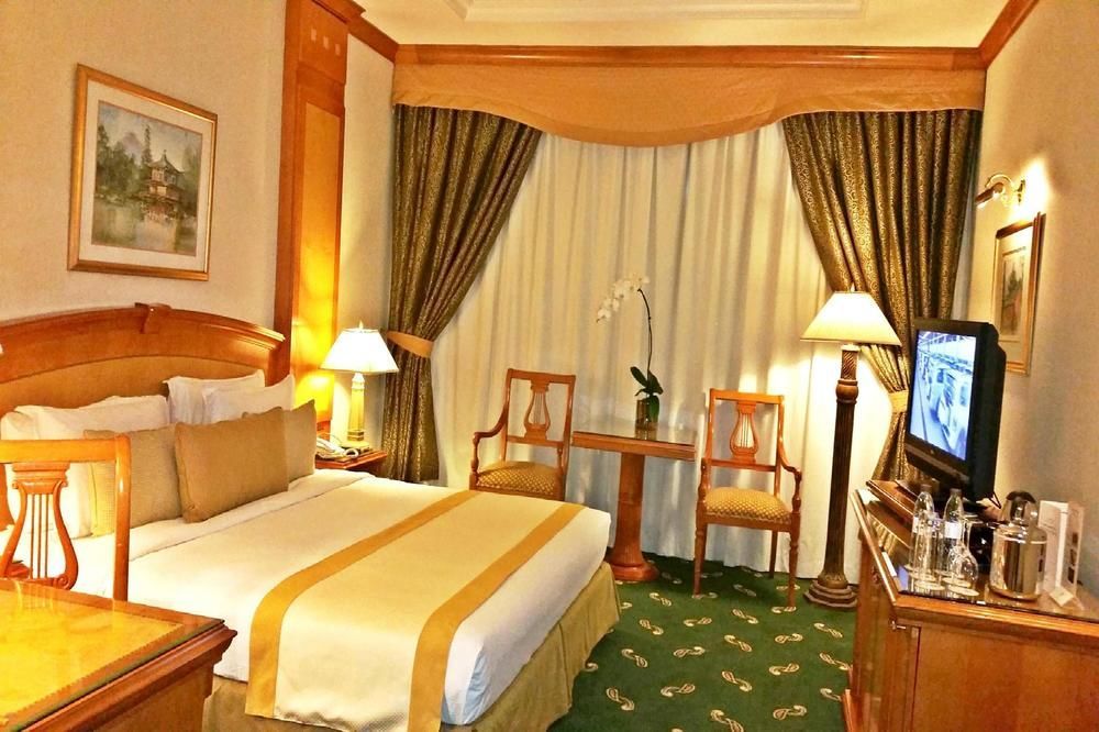 Knight Castle Hotel Dubai Luaran gambar A room at the hotel